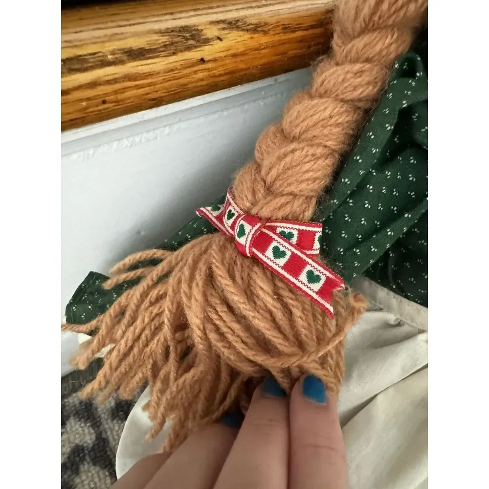 Vintage House‎ Of Hatten Soft Cloth Girl Doll Braids Green Dress Heart Apron 80s